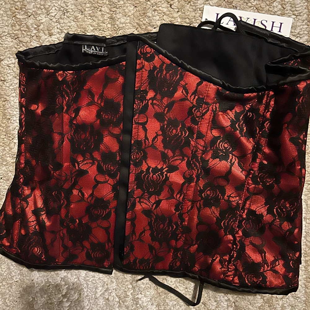 Corset red and black